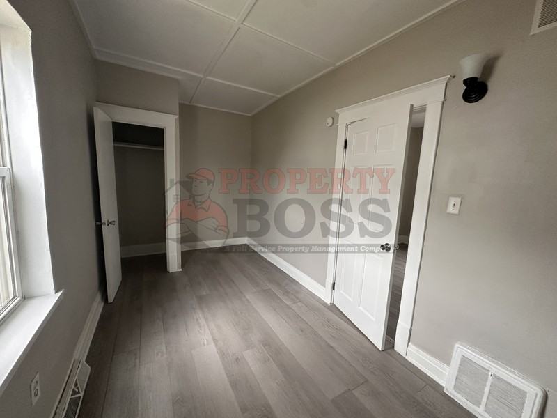 840 W 19th Ave - Photo 7 of 11