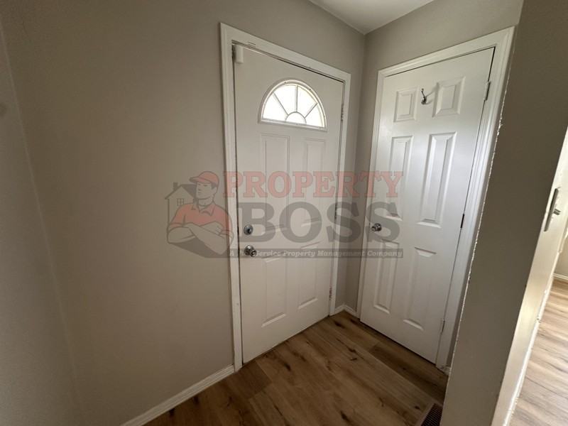904 Idaho St - Photo 3 of 15