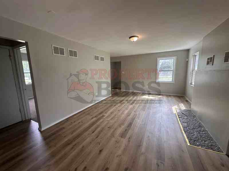 904 Idaho St - Photo 6 of 15