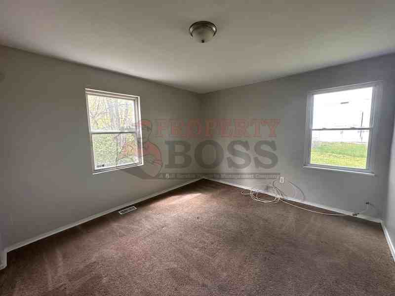 904 Idaho St - Photo 7 of 15
