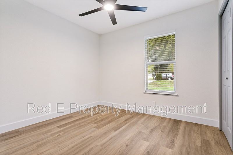 5210 Galacino St - Photo 3 of 25