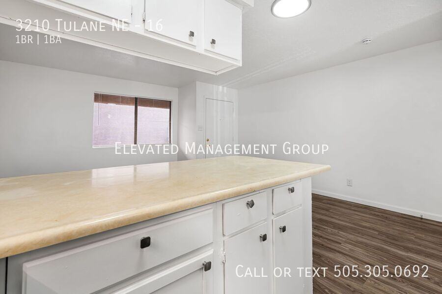 Salida Del Sol Apartments - Photo 6 of 20