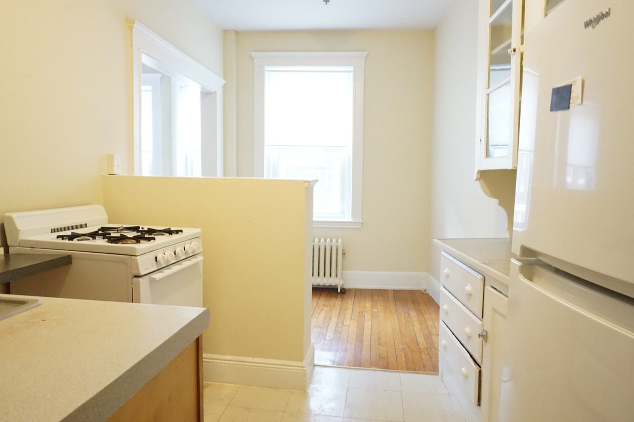 Woodstock Ave. & Kelton Street #1 - Photo 4 of 9