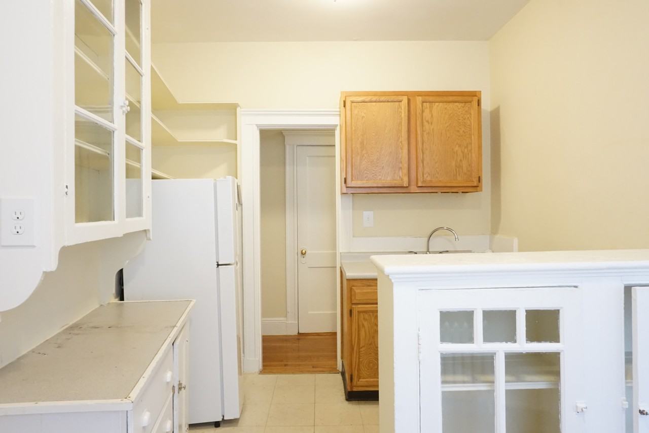 Woodstock Ave. & Kelton Street #1 - Photo 6 of 9