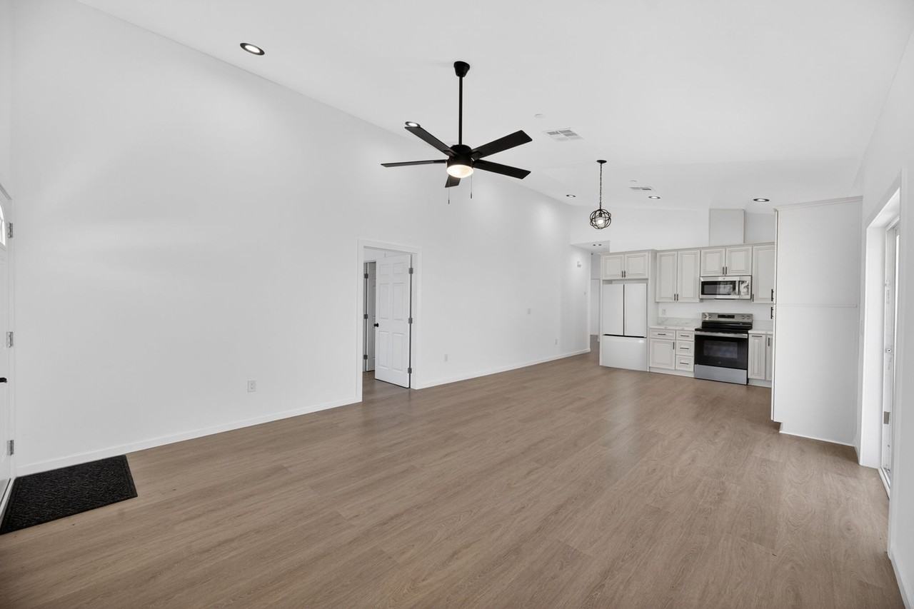 237 E Prospect St #A - Photo 7 of 50