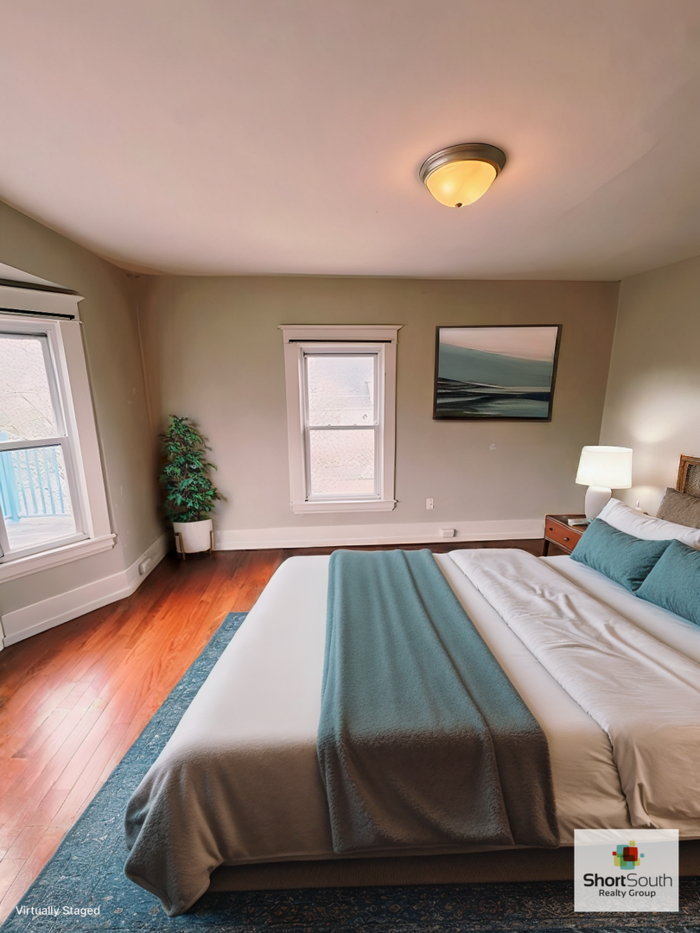 701 Fairview Ave Ne #1 - Photo 2 of 9