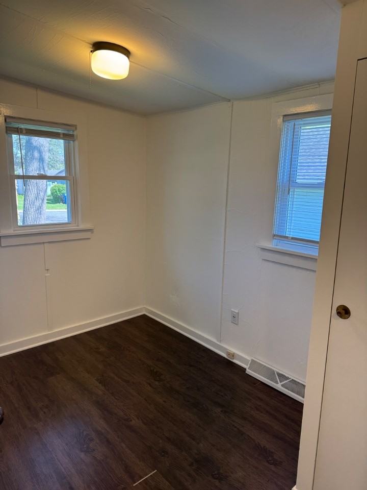 6413 Winnequah Rd - Photo 6 of 11