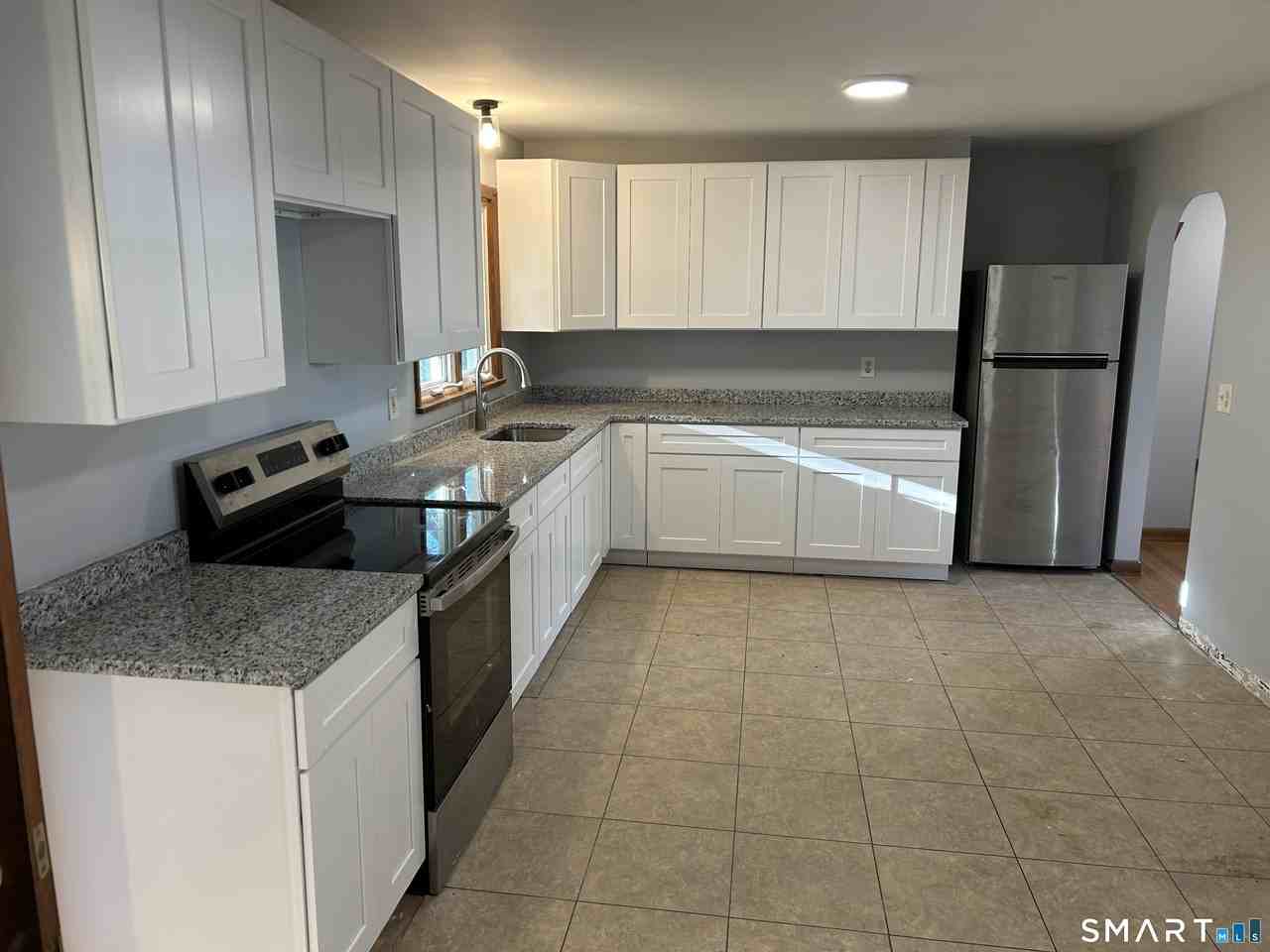 248 Ivan Hill St - Photo 7 of 17