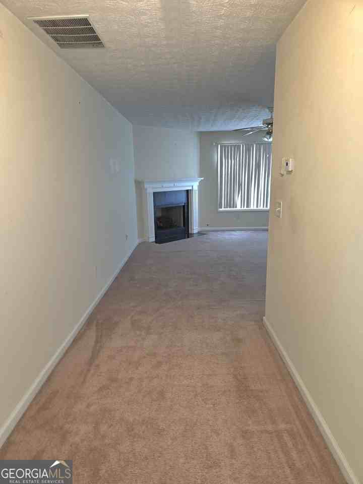 557 Shadow Valley Ct - Photo 2 of 3