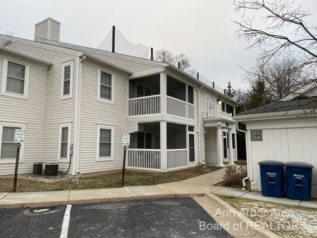 2245 S Main St - Photo 2 of 12