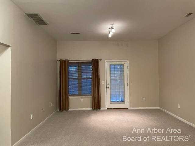2245 S Main St - Photo 4 of 12