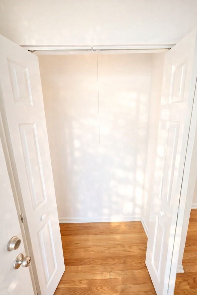 1404 W Estes Ave - Photo 3 of 39