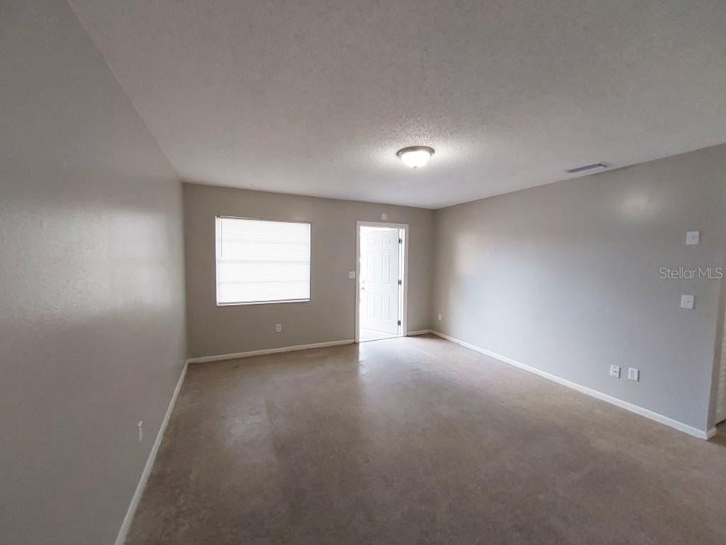713 66th Ave W - Photo 3 of 14
