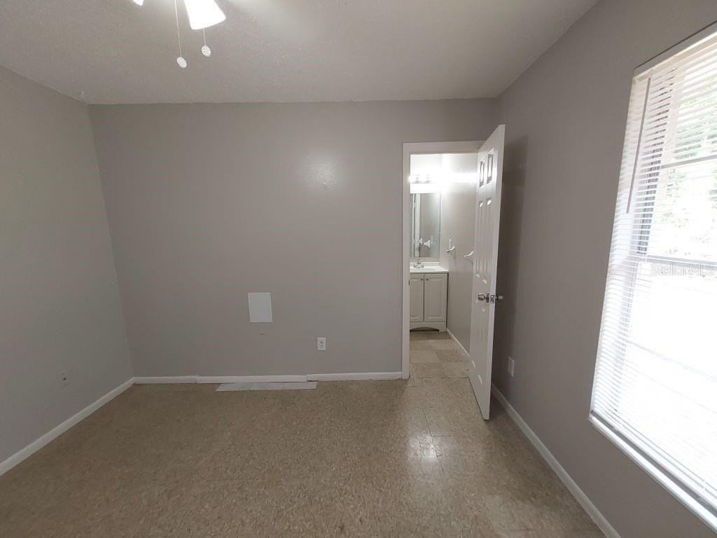 713 66th Ave W - Photo 7 of 14