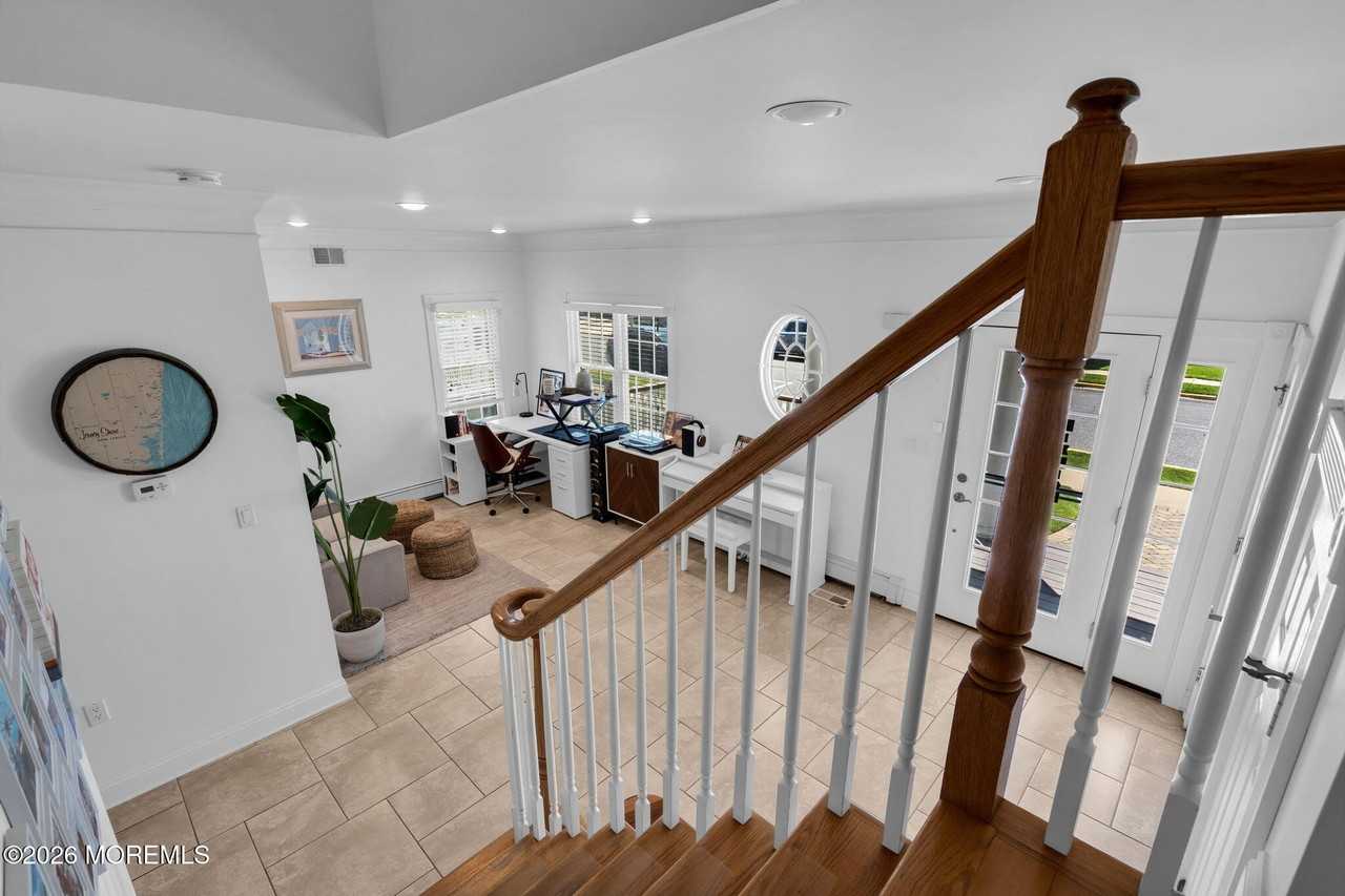 310 18th Ave - Photo 6 of 46
