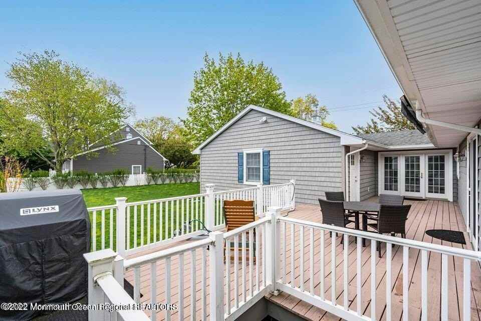 425 Atlantic Ave - Photo 4 of 26