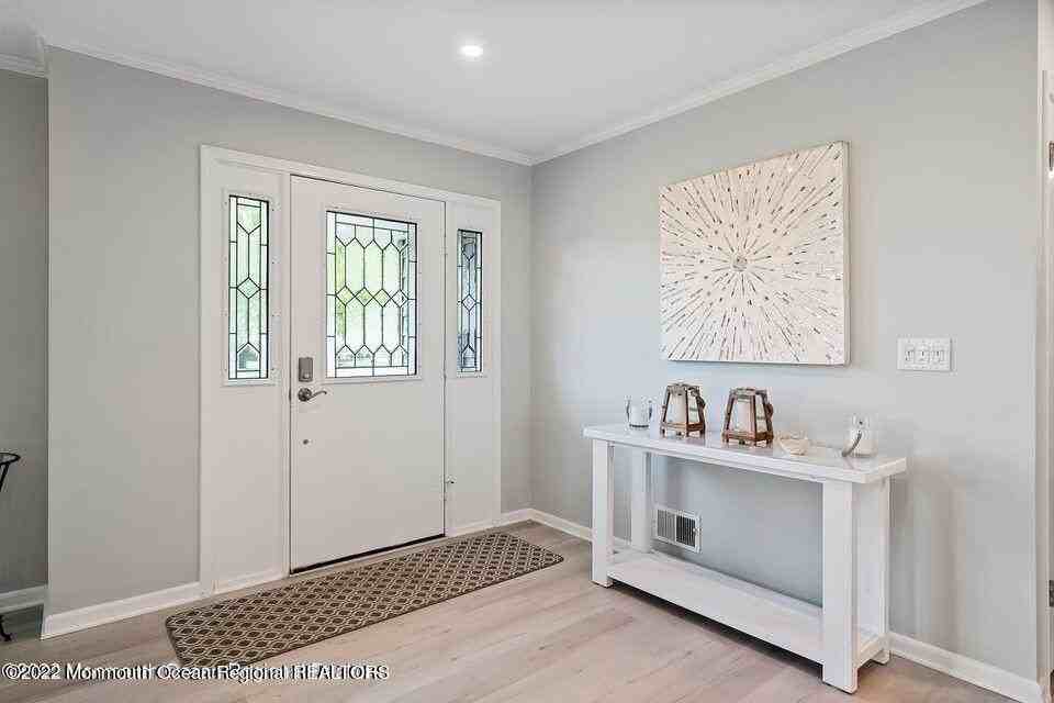 425 Atlantic Ave - Photo 6 of 26