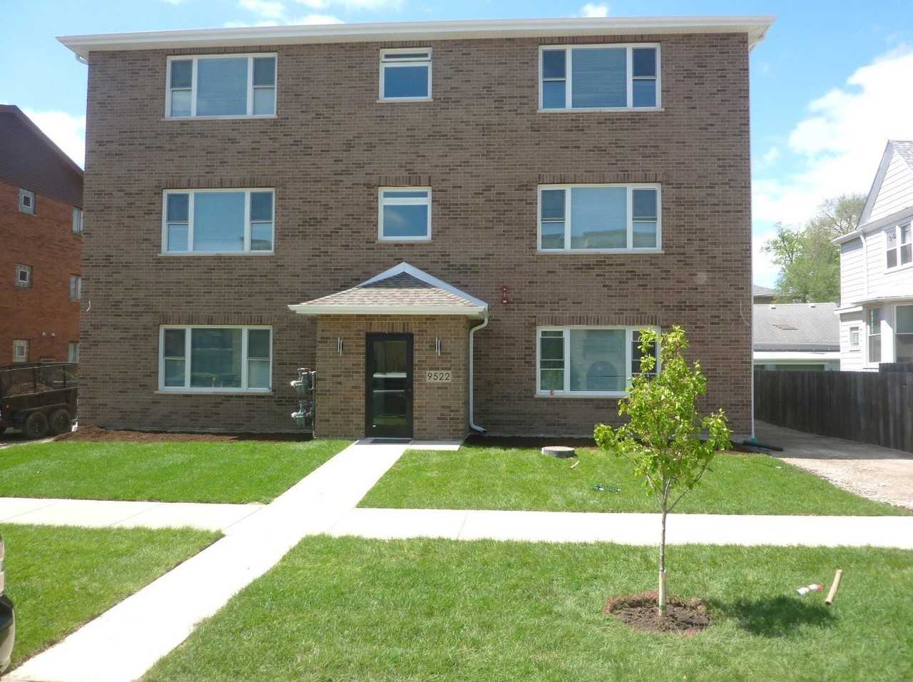9522 S 53rd Ave #1S