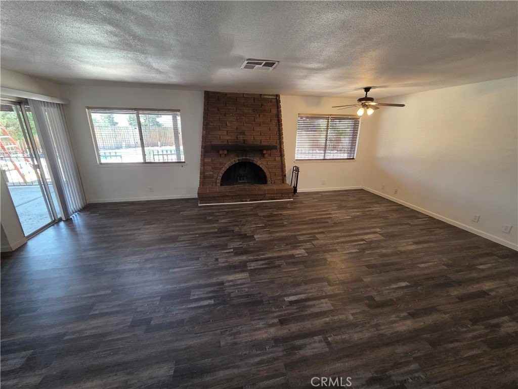 19145 Tomahawk Rd - Photo 3 of 38