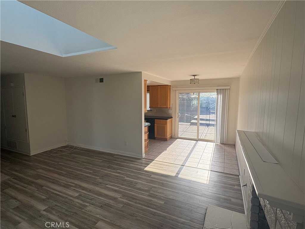 17671 Wrightwood Ln - Photo 4 of 7