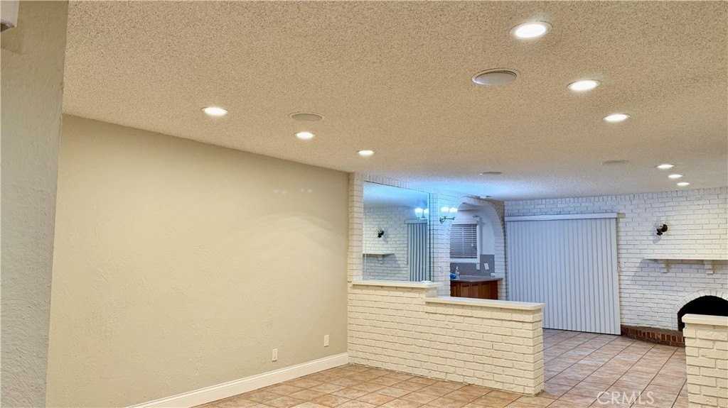 2960 Rising Star Dr - Photo 3 of 16