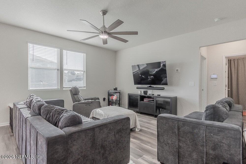 11303 Sheepshead Ln - Photo 4 of 46