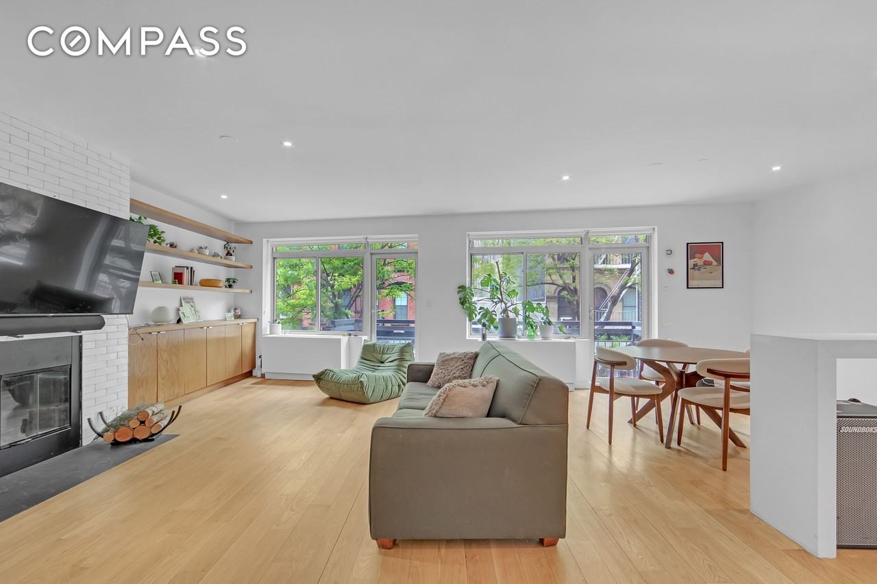 29 Prince St #2 - Photo 3 of 15