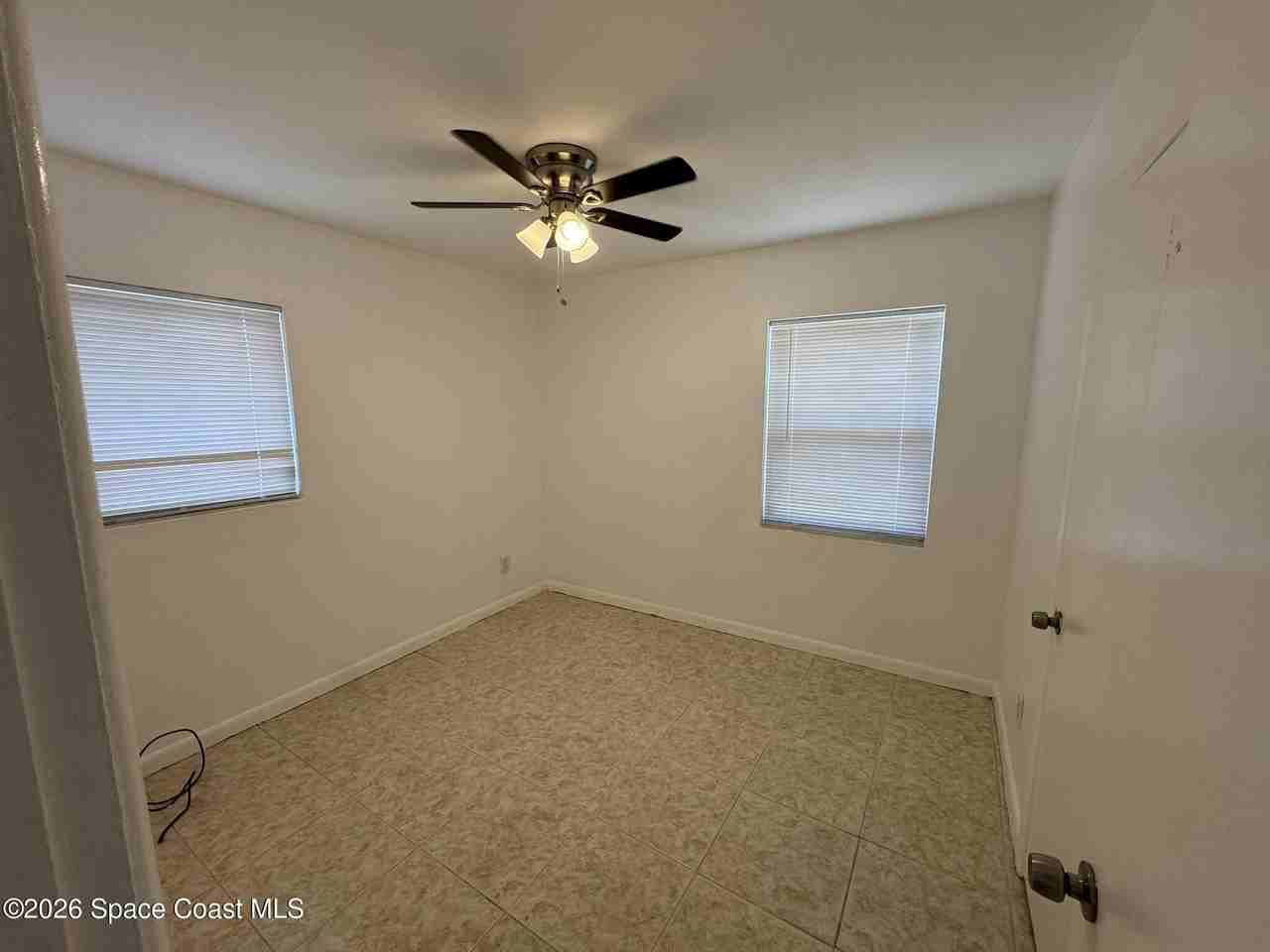 507 Seacrest Ave - Photo 4 of 17