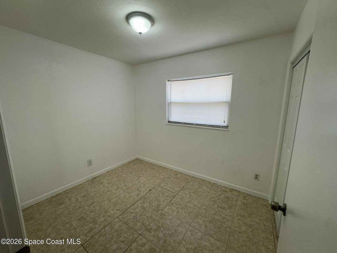 507 Seacrest Ave - Photo 6 of 17