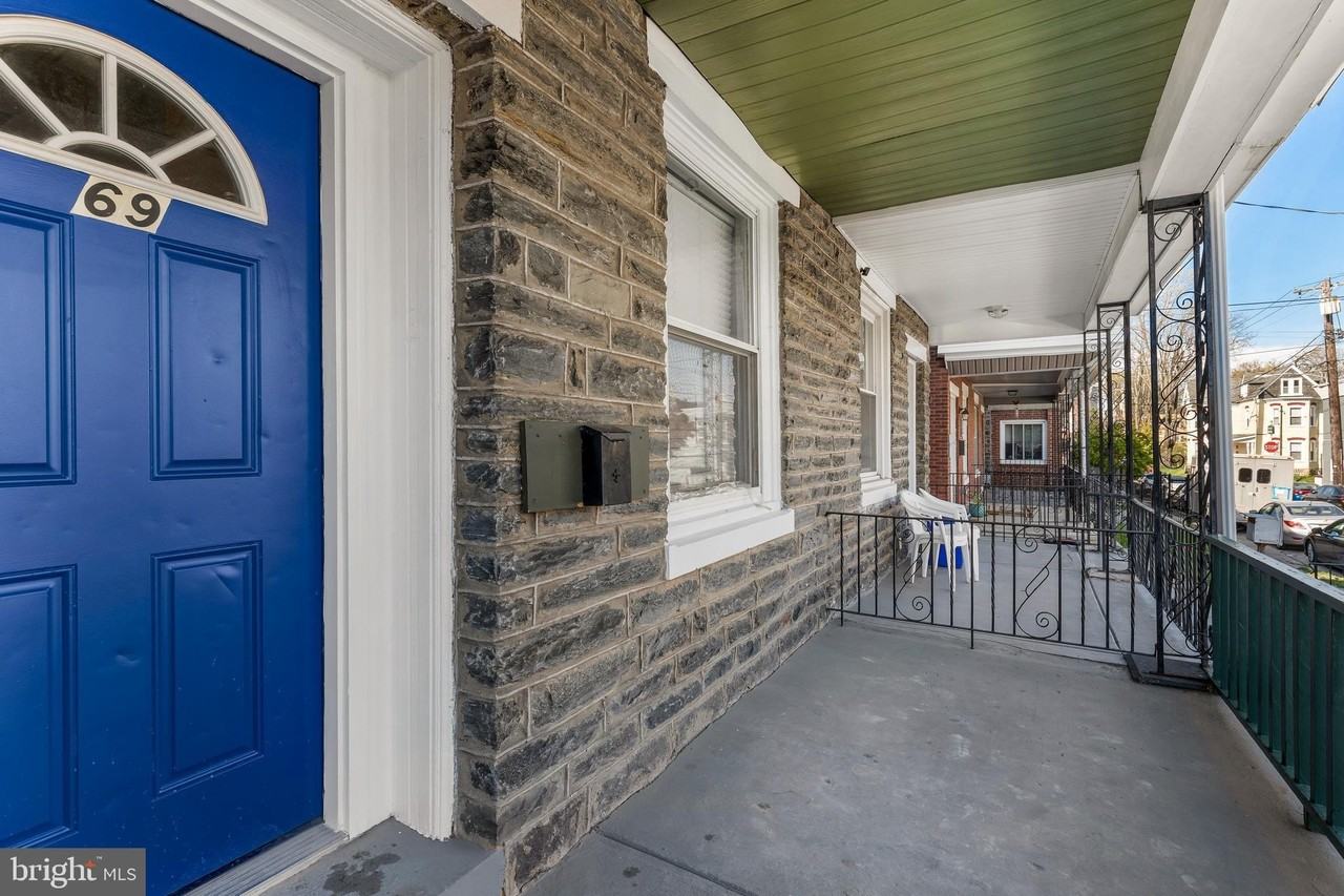 69 E Slocum St - Photo 2 of 20