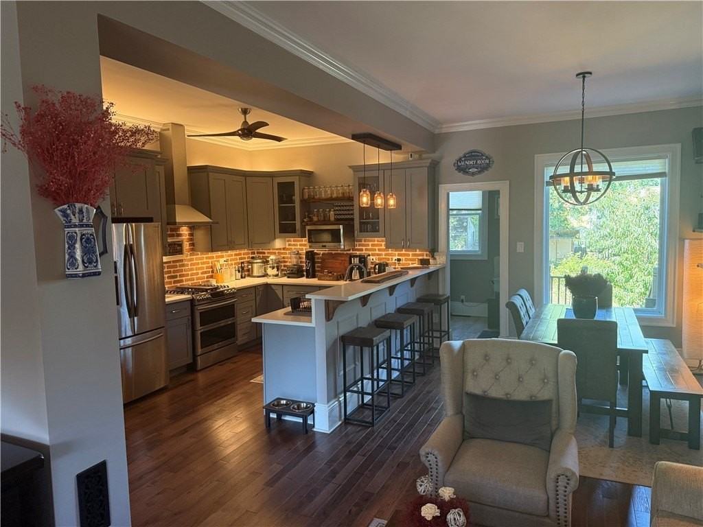 508 S Lang Ave - Photo 7 of 32