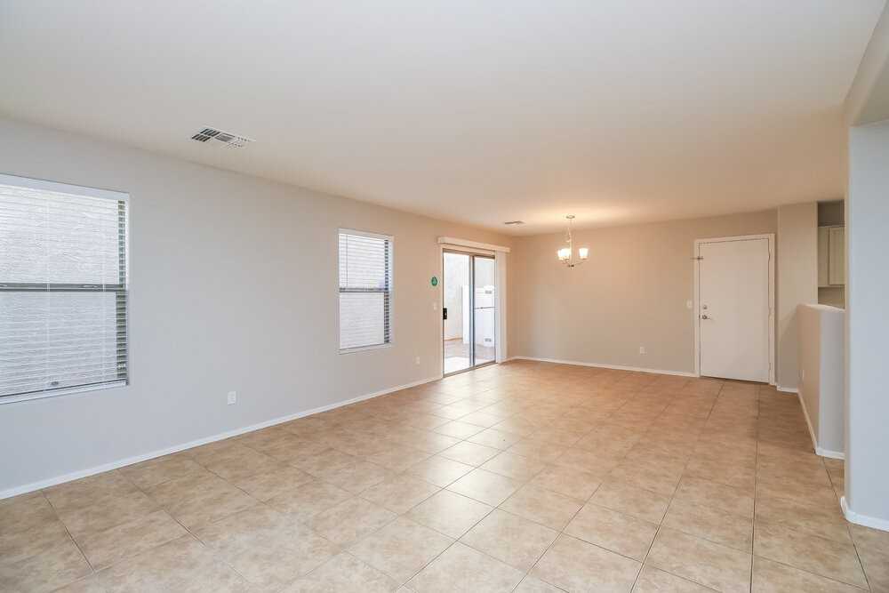 3931 E Jasper Dr - Photo 4 of 17