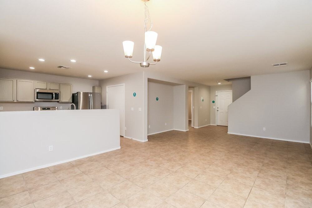 3931 E Jasper Dr - Photo 6 of 17