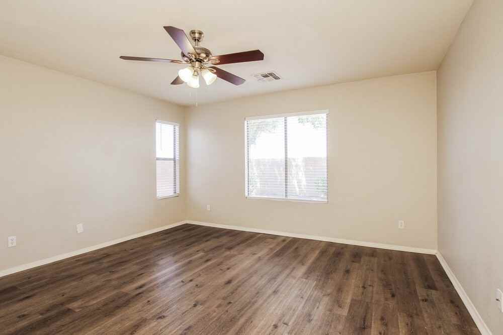 802 S 126th Ave - Photo 6 of 16