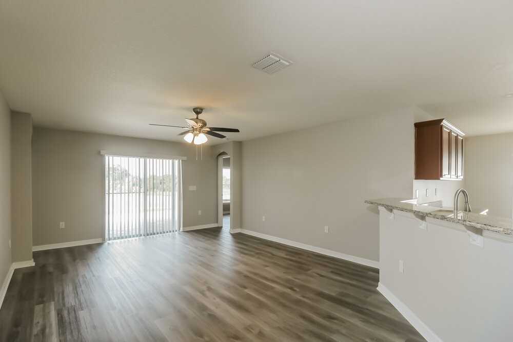 6742 Wirevine Dr - Photo 5 of 16