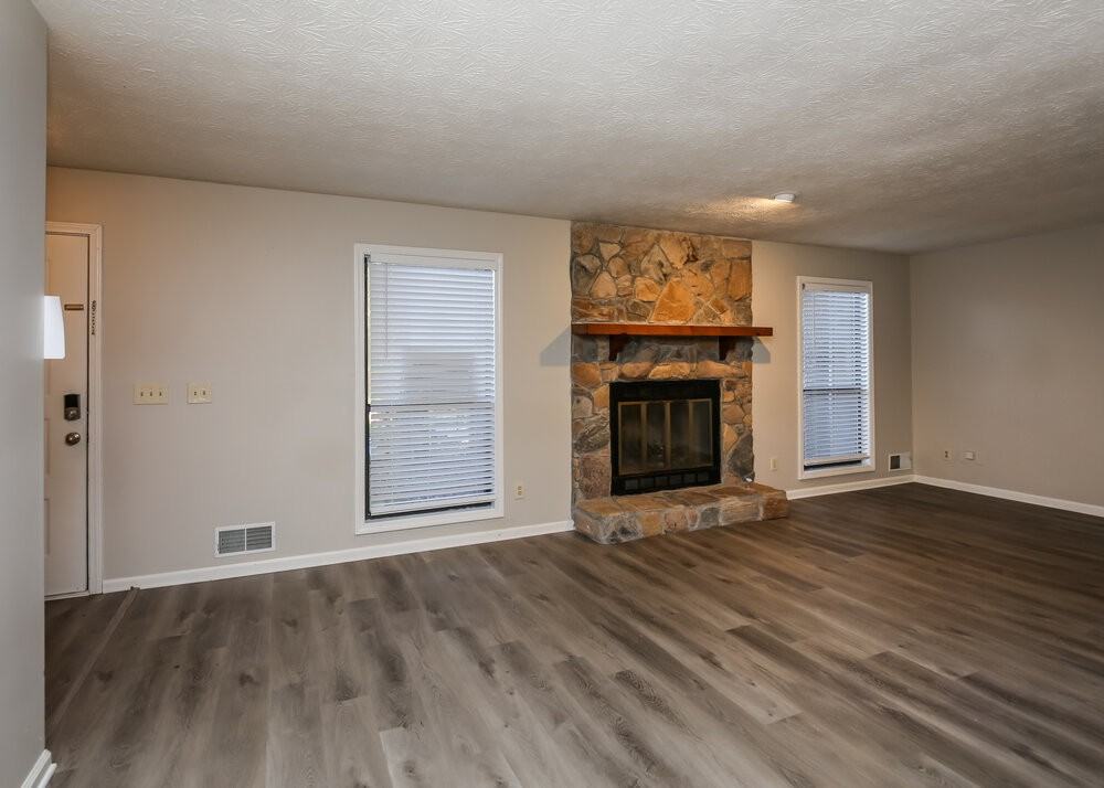 3384 Sheree Trl - Photo 5 of 18