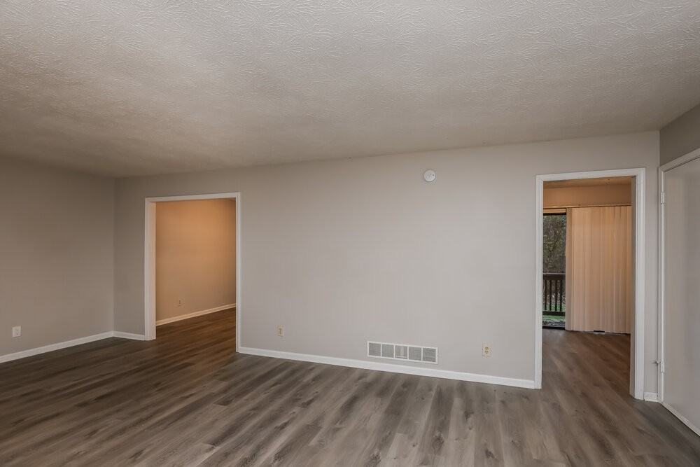 3384 Sheree Trl - Photo 6 of 18