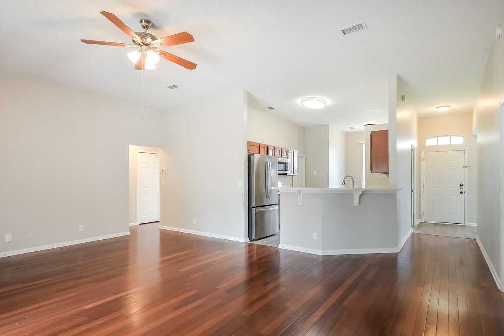 12640 Ashmore Green Dr S - Photo 3 of 16