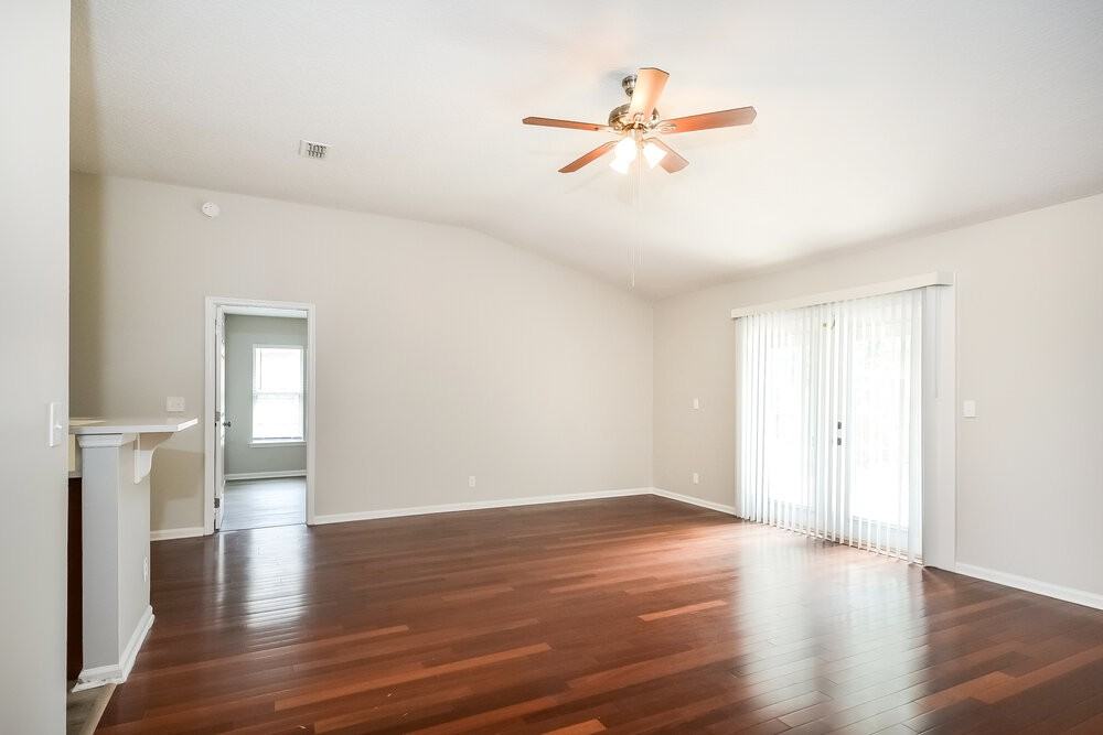 12640 Ashmore Green Dr S - Photo 5 of 16