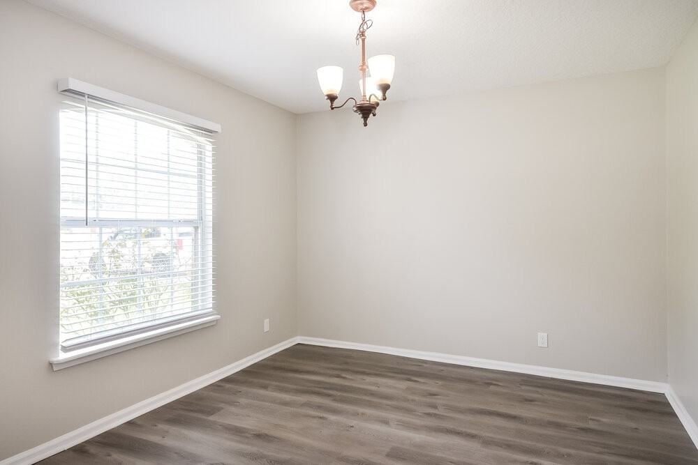 12640 Ashmore Green Dr S - Photo 6 of 16