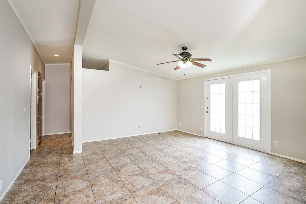 10115 Elderberry Park Ln - Photo 4 of 16