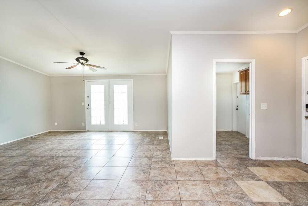 10115 Elderberry Park Ln - Photo 5 of 16