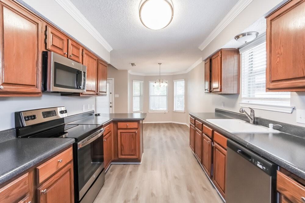 3616 Crosswicks Ct - Photo 7 of 16