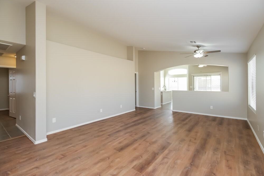 2049 W Gold Mine Way - Photo 5 of 16