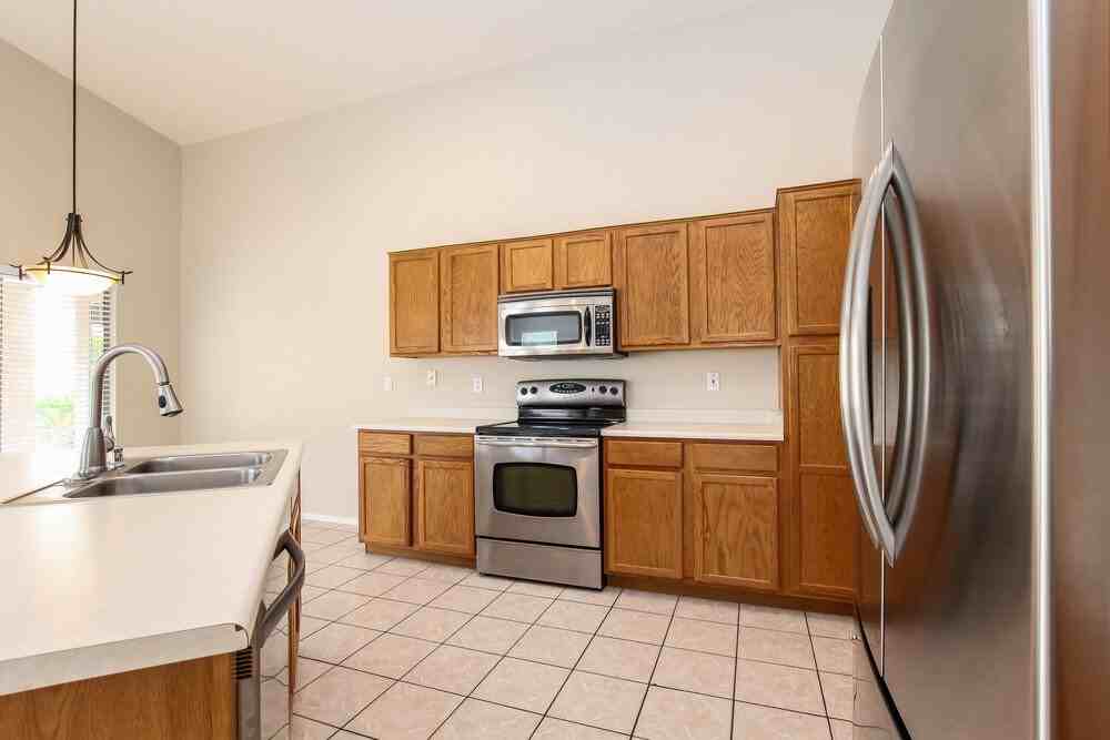 9166 W Melinda Ln - Photo 5 of 15