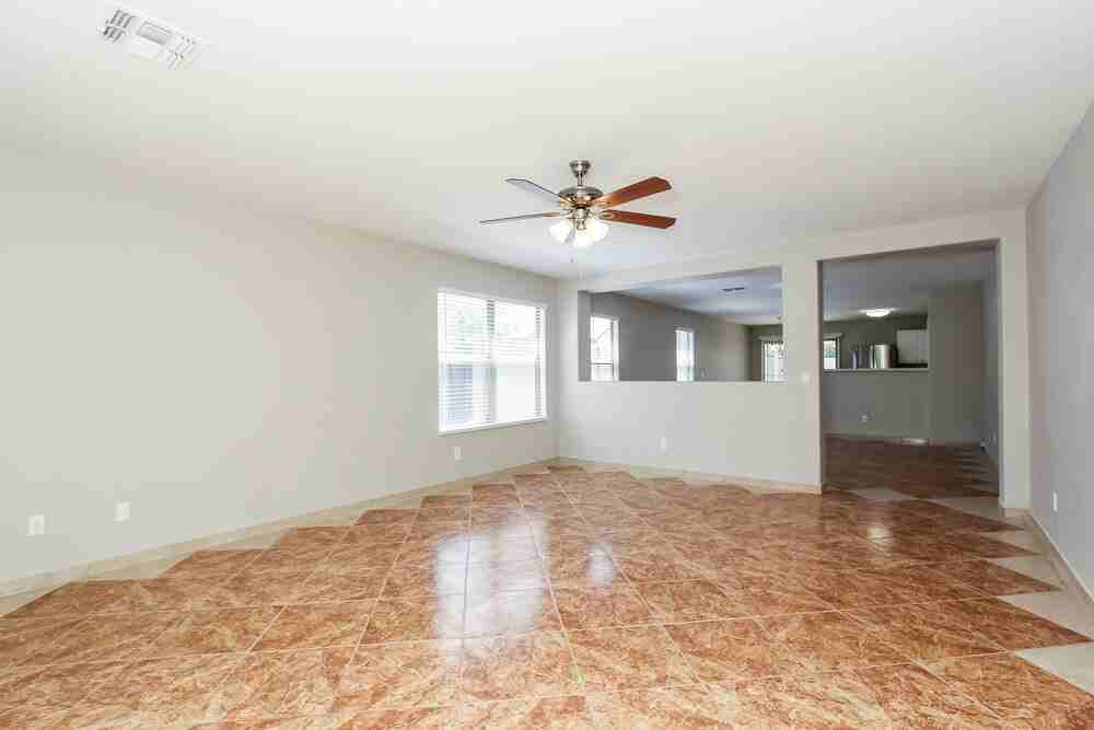 11807 W Ester Dr - Photo 6 of 16