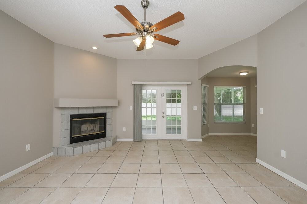 13423 Beechberry Dr - Photo 5 of 17