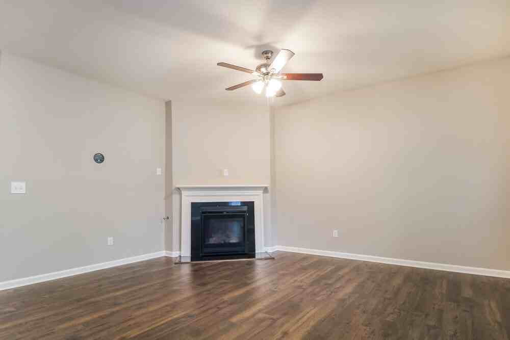 365 Beau Tisdale Dr - Photo 4 of 16
