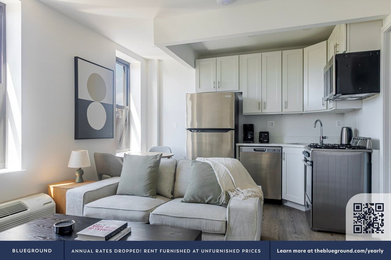45 W 81st St #2006 - Photo 4 of 21