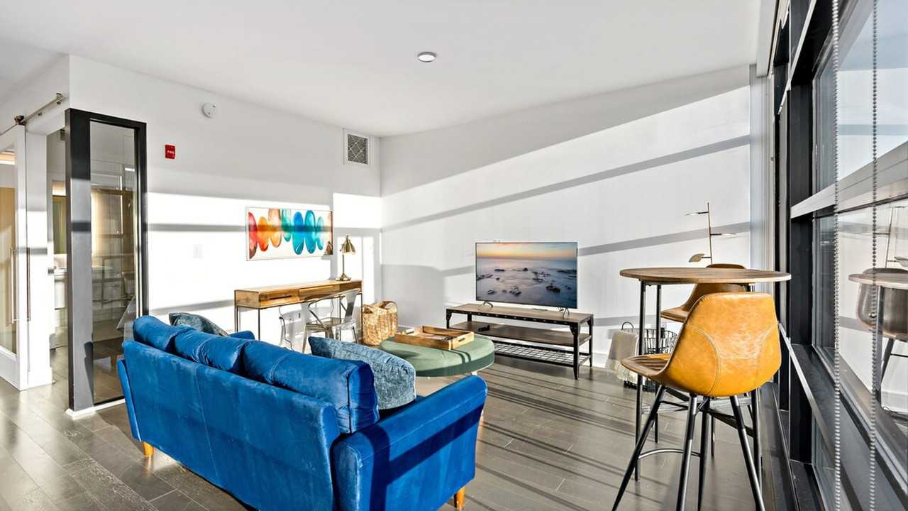 1915 7th St Nw #1395402P - Photo 7 of 32